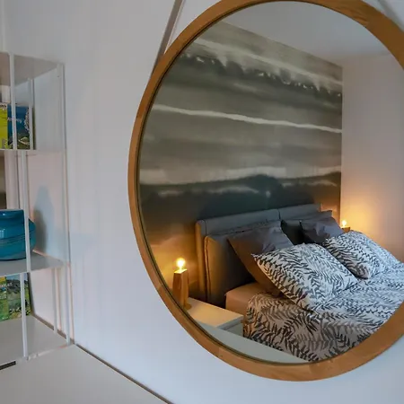 Apartamento Le Bleu Du 3 Etoiles - Secteur Recherche, Calme & Familiale, A 300m Du & De La Vieille Ville, Garage Prive *