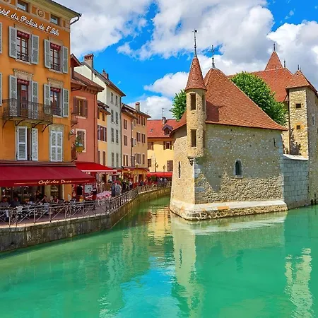 Le Bleu Du 3 Etoiles - Secteur Recherche, Calme & Familiale, A 300m Du & De La Vieille Ville, Garage Prive * Annecy